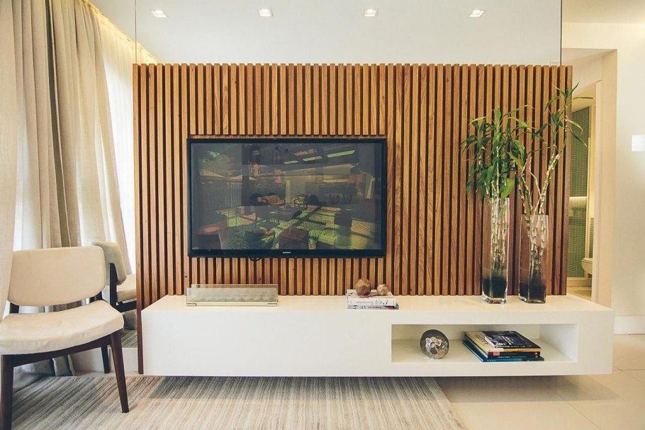 Деревяшки на стену под телевизор