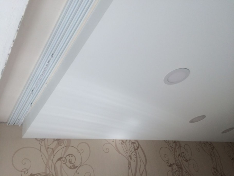 Ниша в натяжном потолке