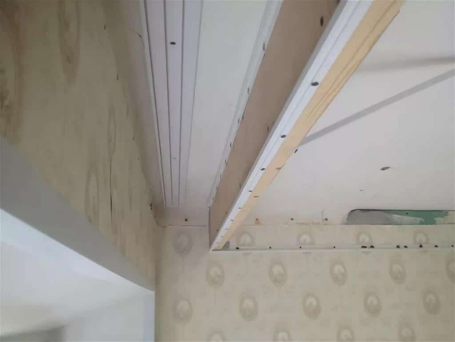 Закладные под гардину для натяжного потолка