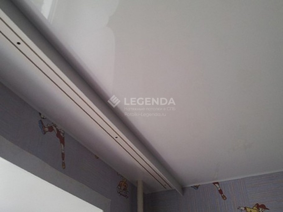 Потолок с закладными под карниз