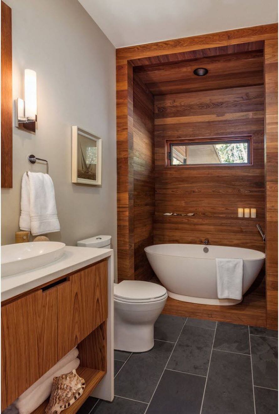 Маленькая ванная с туалетом и стиральной машиной