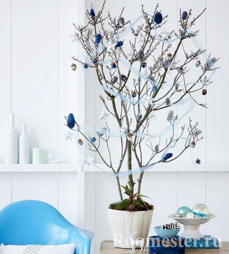 Украшения ветки дерева