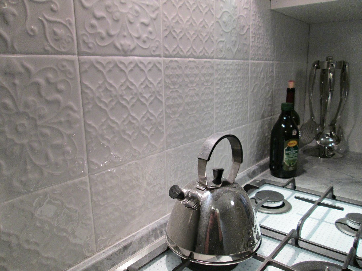 Плитка суррей керама марацци в интерьере кухни фото