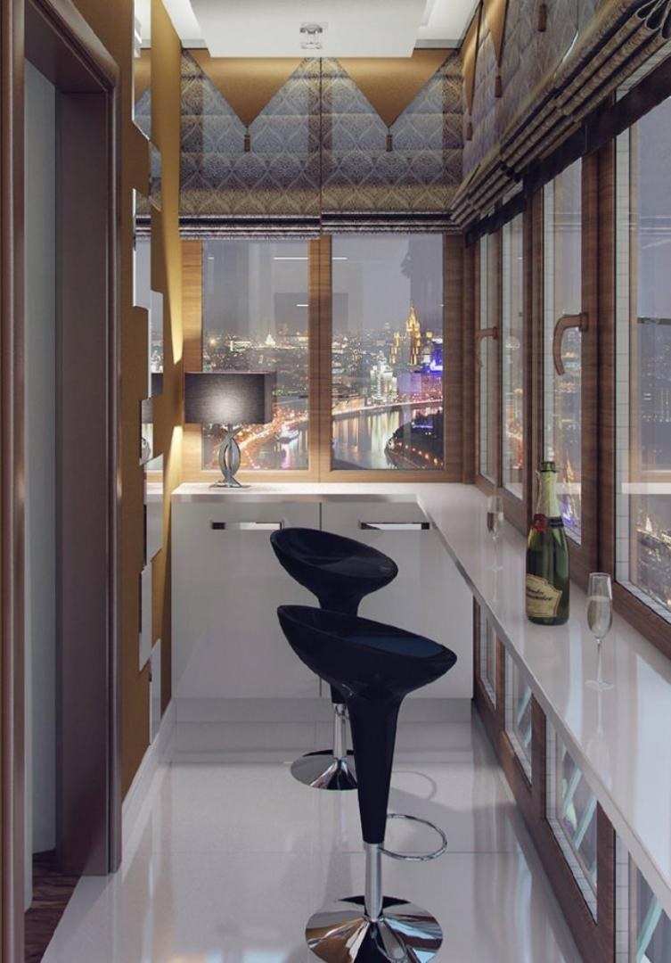 Лоджия с барными стульями