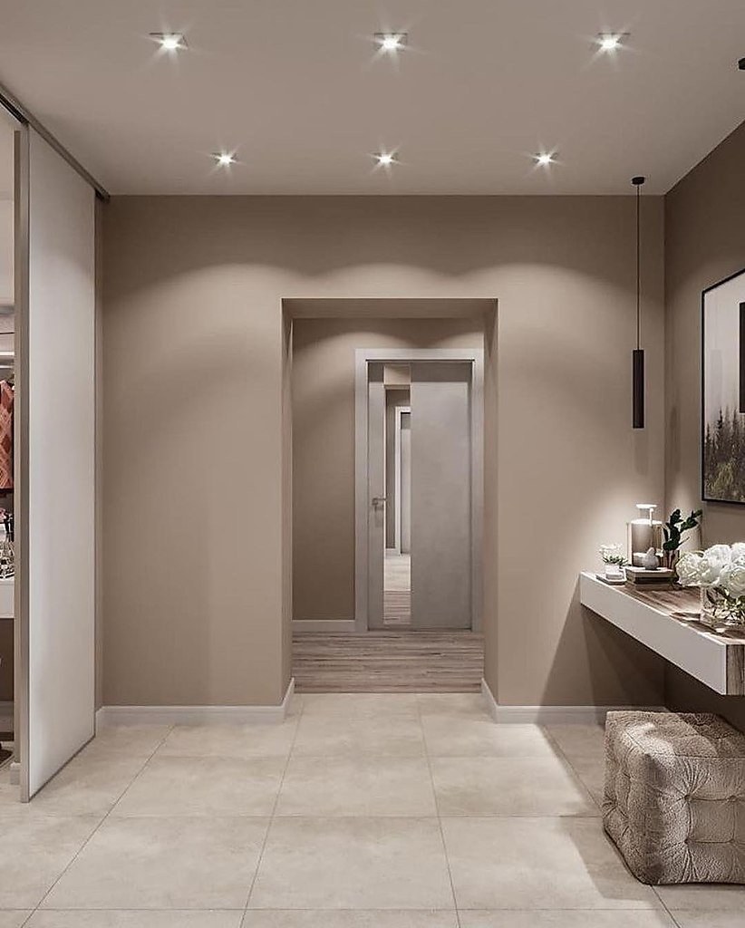 Коридор в бежевых тонах