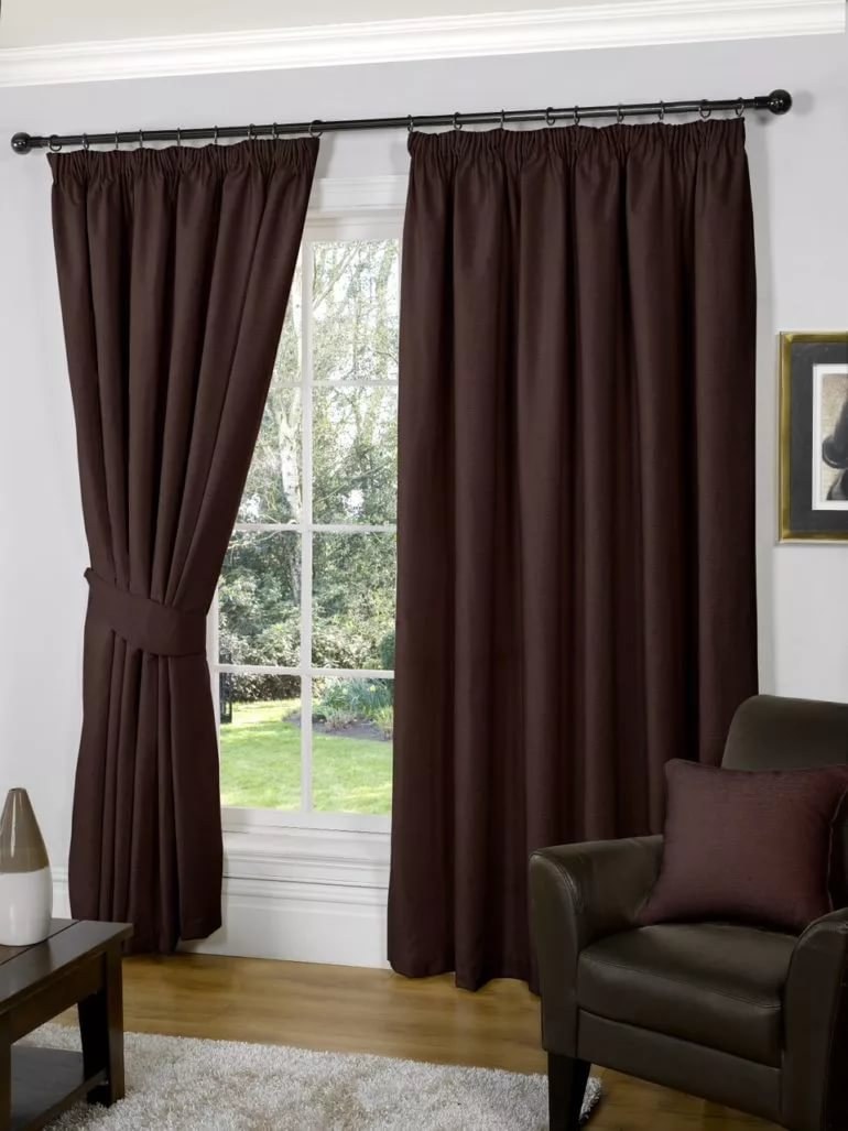 Шторы под коричневый диван