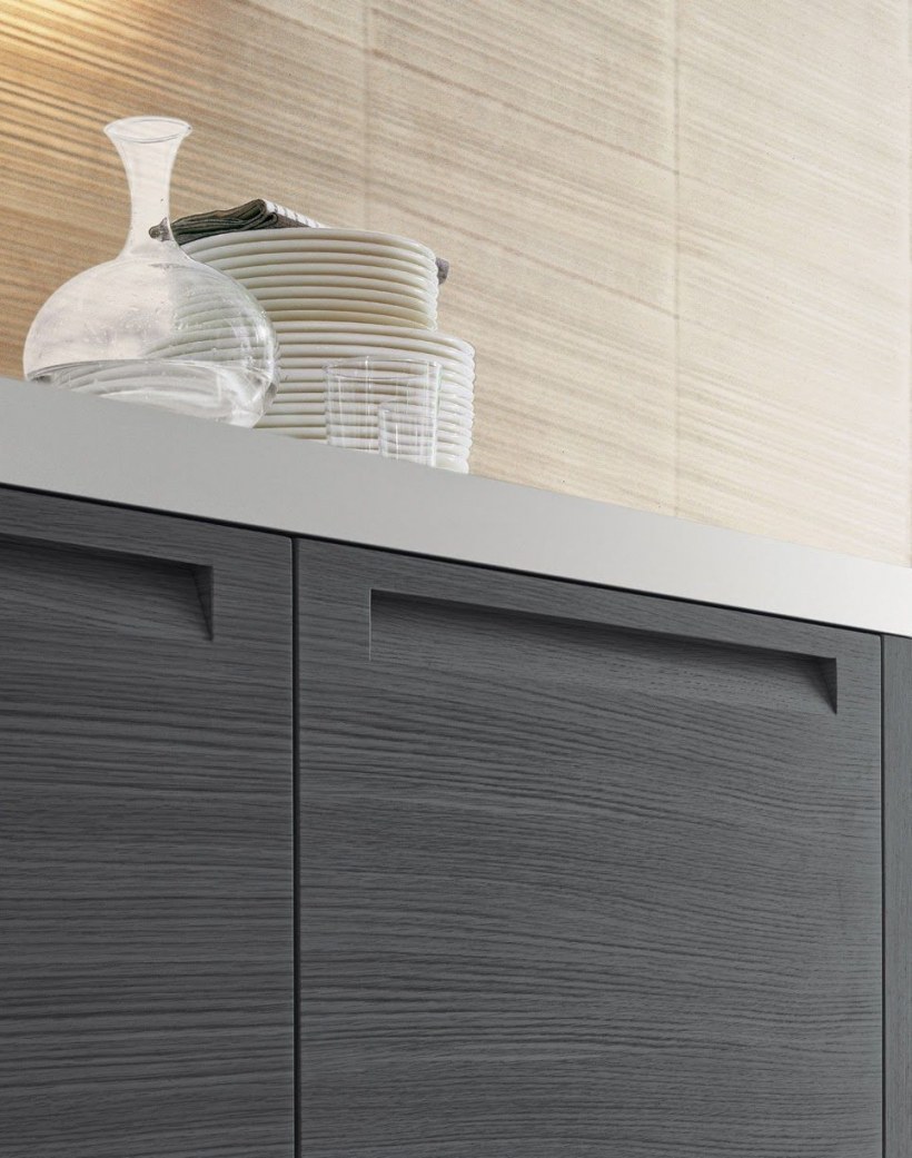 Шкаф полиформ интегрированная ручка