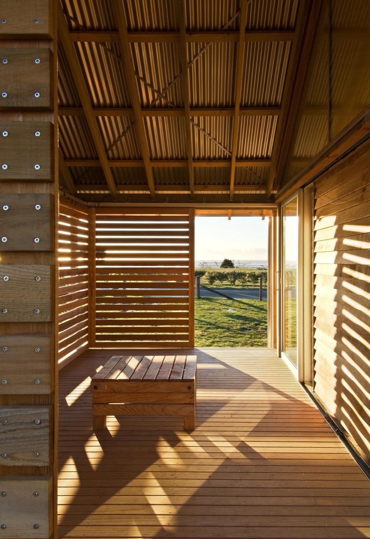 Терраса с деревянными рейками