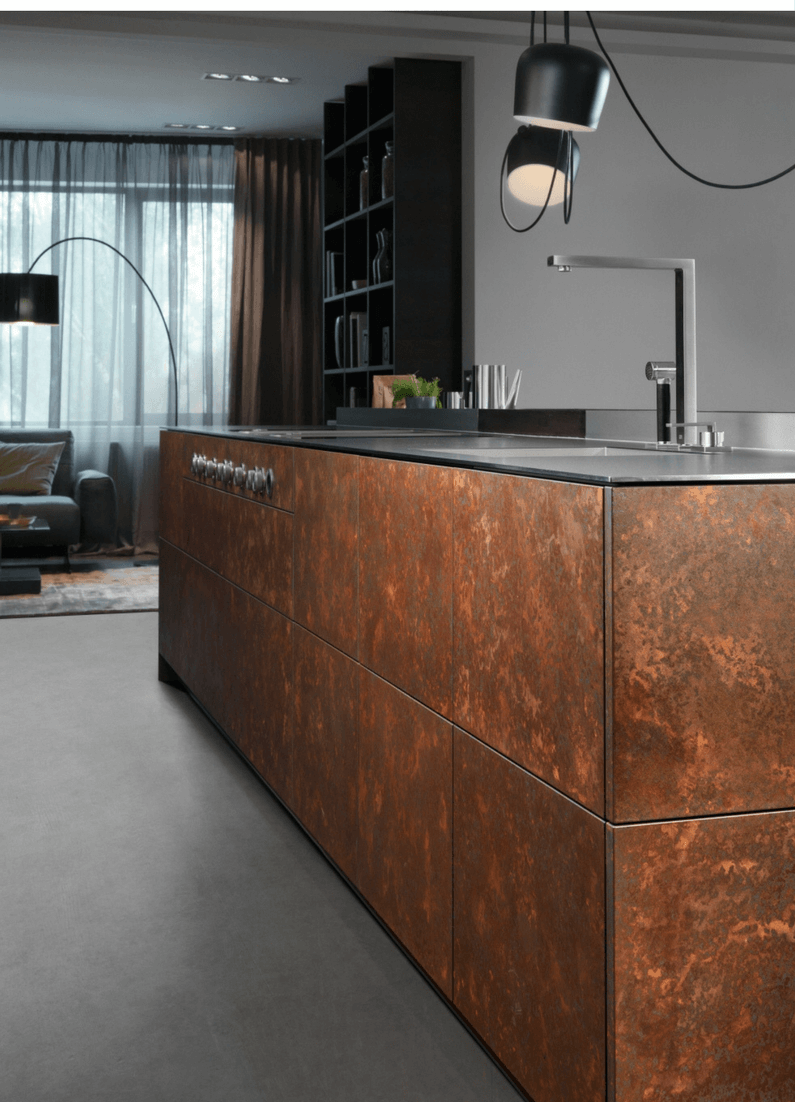 Бирюзовый фартук на кухне