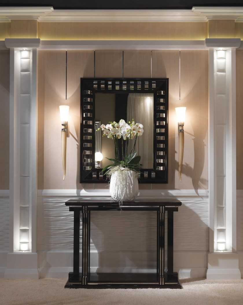 Маленькая прихожая в стиле арт деко