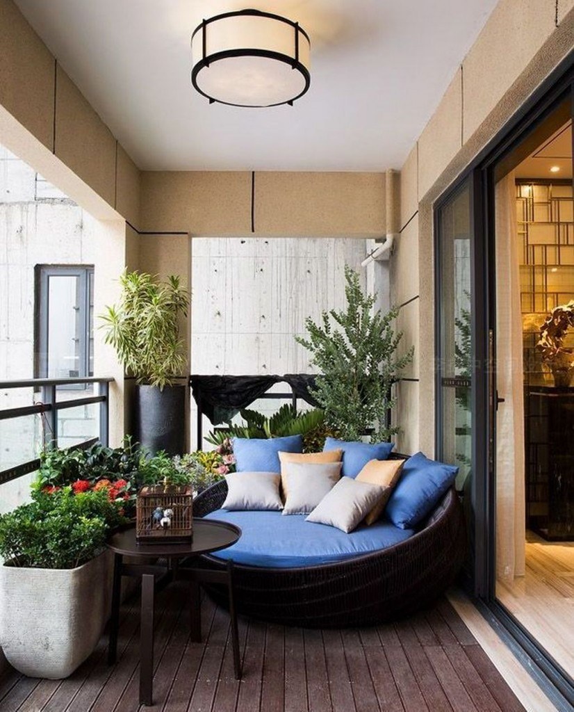 Интерьер большой лоджии