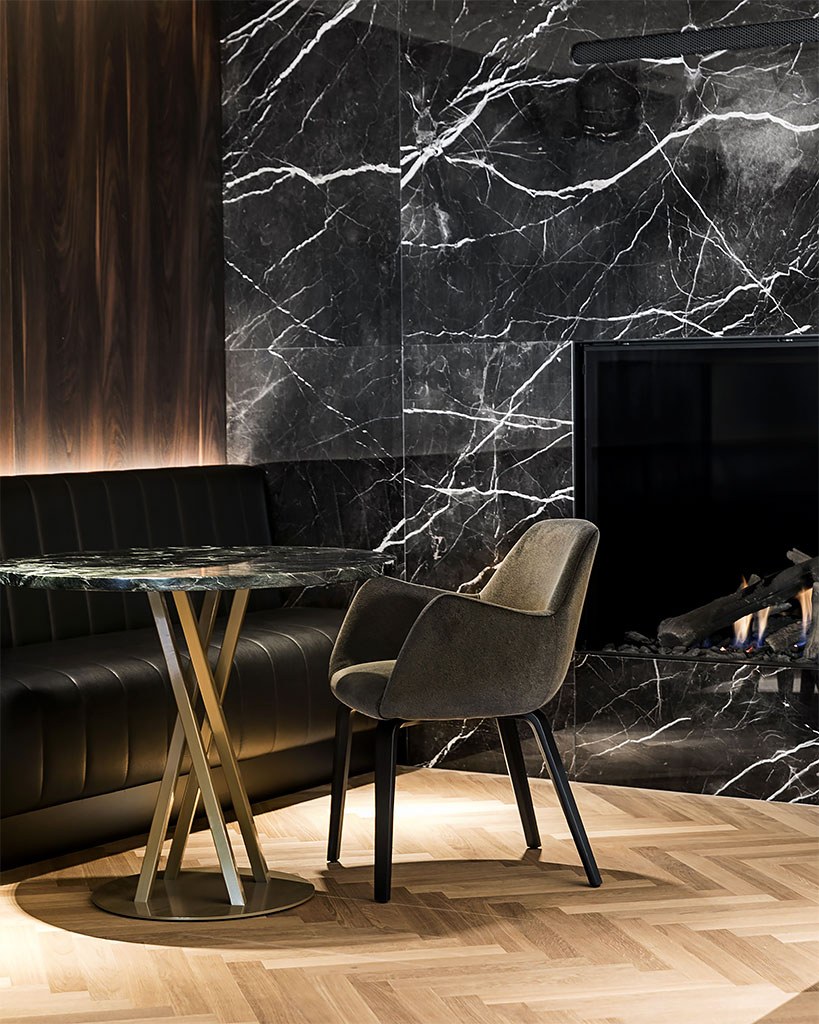 Black Marquina мрамор