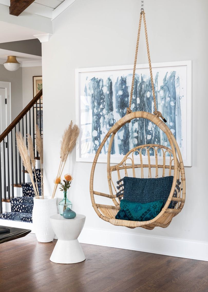 Подвесное кресло в интерьере