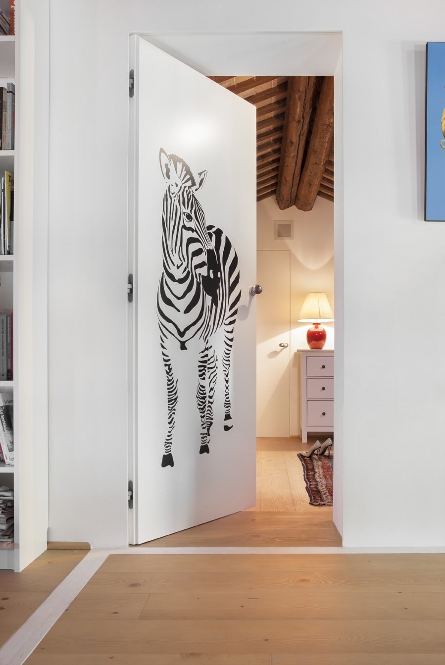 Двери в современном интерьере