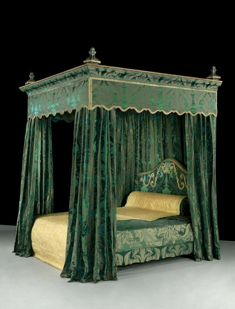 Кровать в средневековье