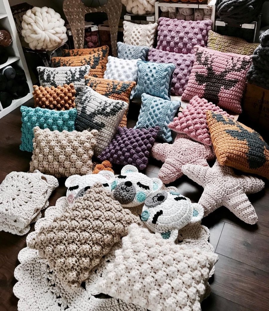 Вязаные изделия в интерьере