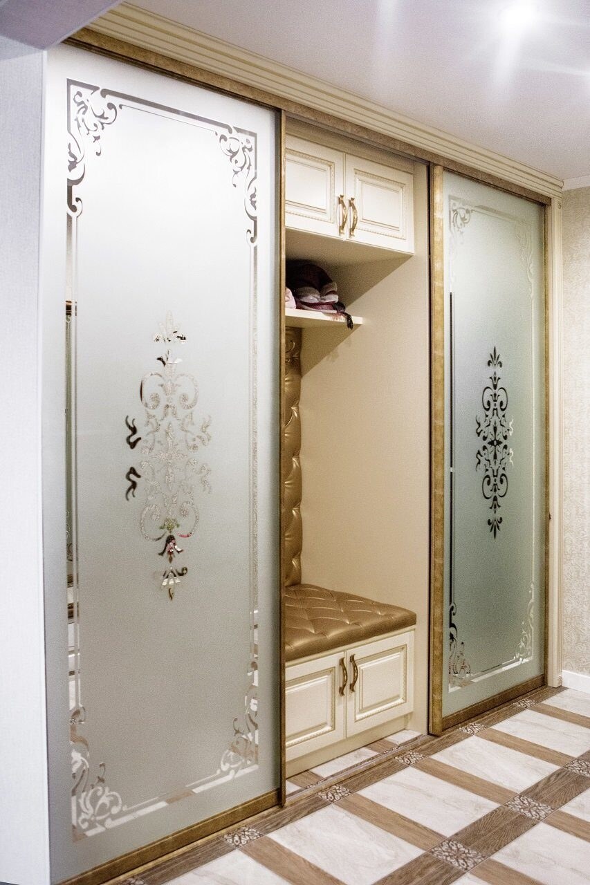 Встроенные шкафы в прихожую