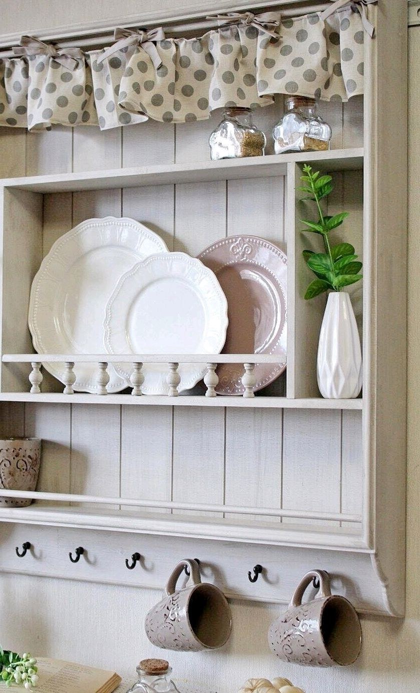 Деревянная полка для тарелок