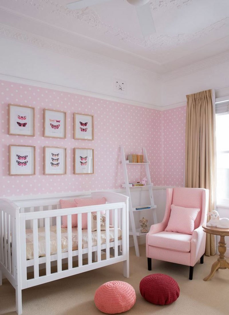 Розовые стены в детской