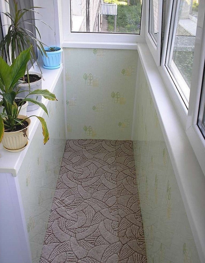 Отделка балкона вагонкой