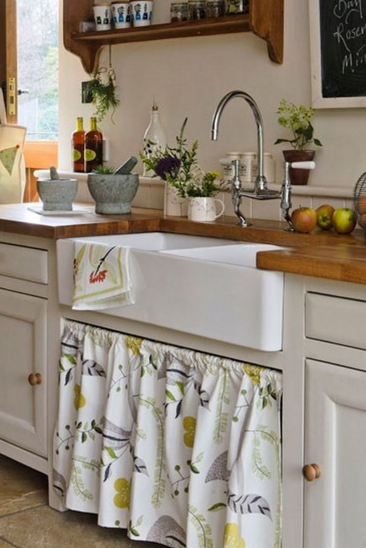 Кухонные полки в стиле Кантри