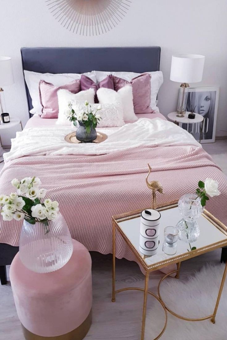 Романтическая спальня розовая