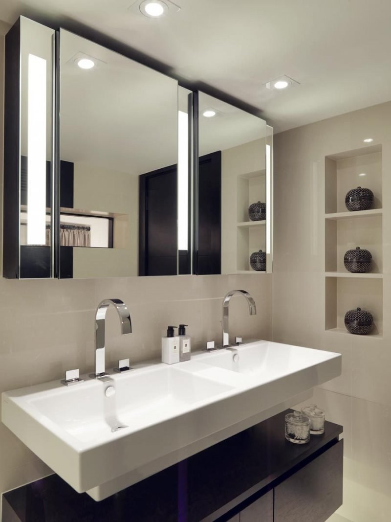 Ванная Келли Хоппен