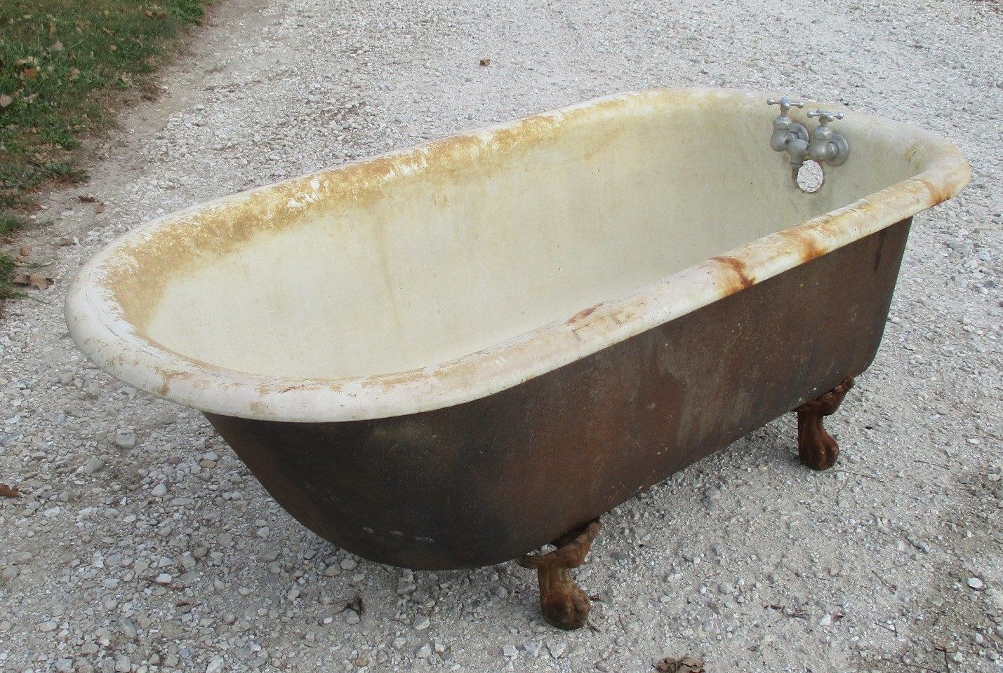 Продать чугунную ванну. Ванна чугунная Recor Antique. Старая ванна. Старинная ванная. Советская чугунная ванна.
