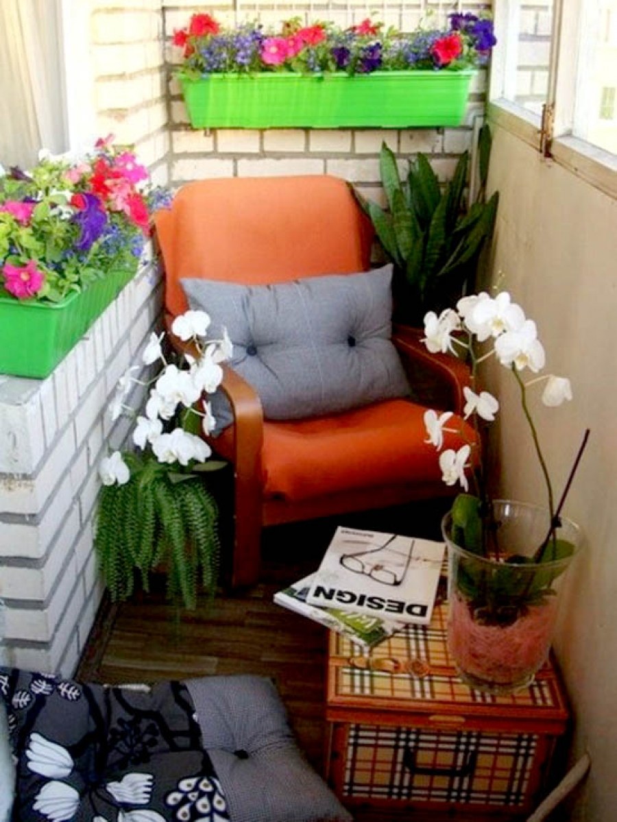 Уютный балкон