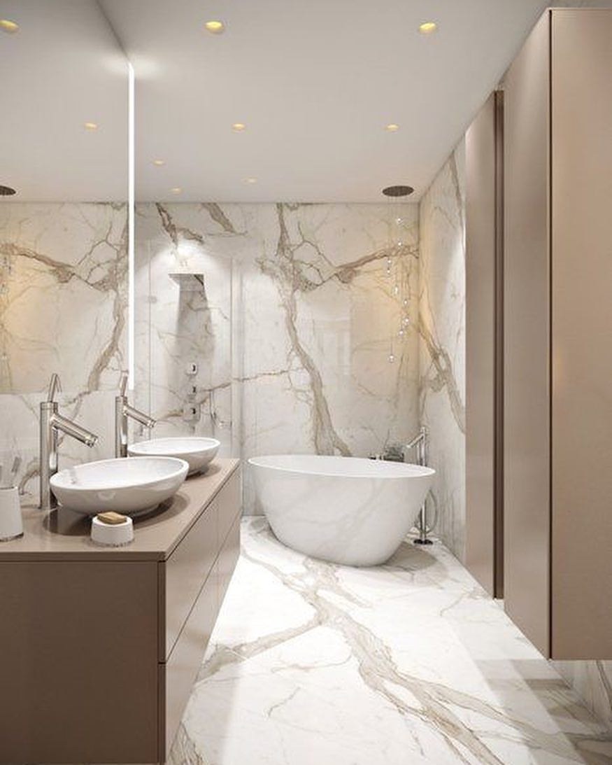 Мраморная ванная комната
