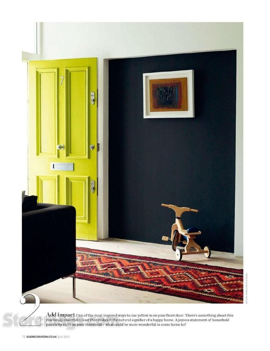 Салатовые двери в интерьере