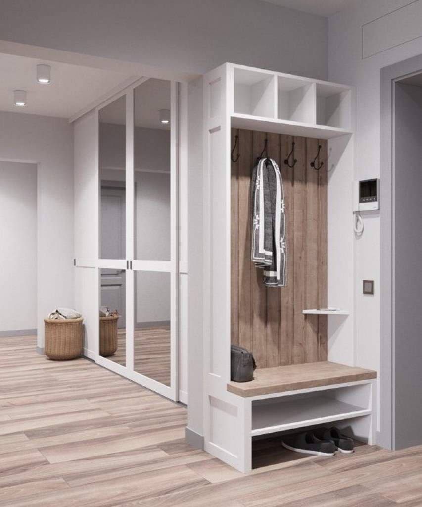 Прихожая из дерева современная