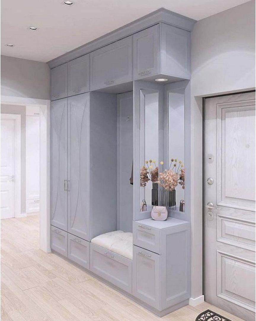 Прихожая в мятном цвете