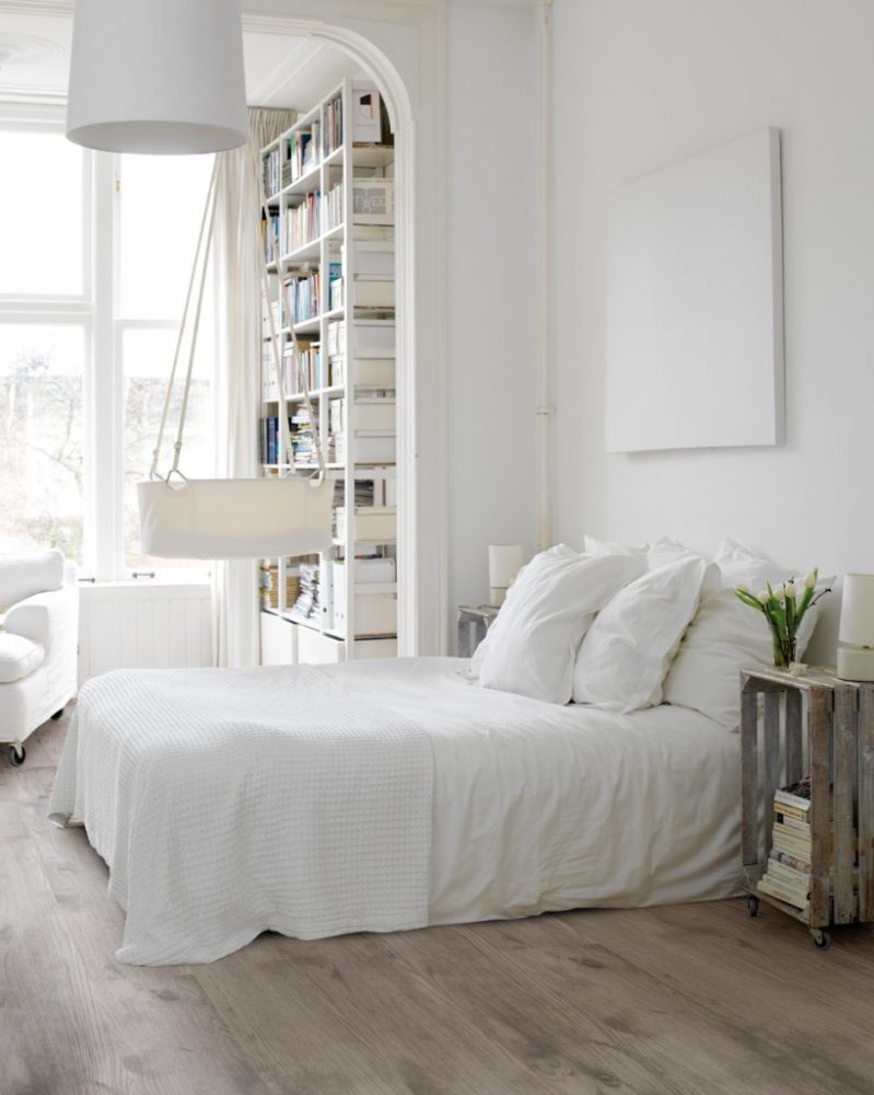 Белая комната