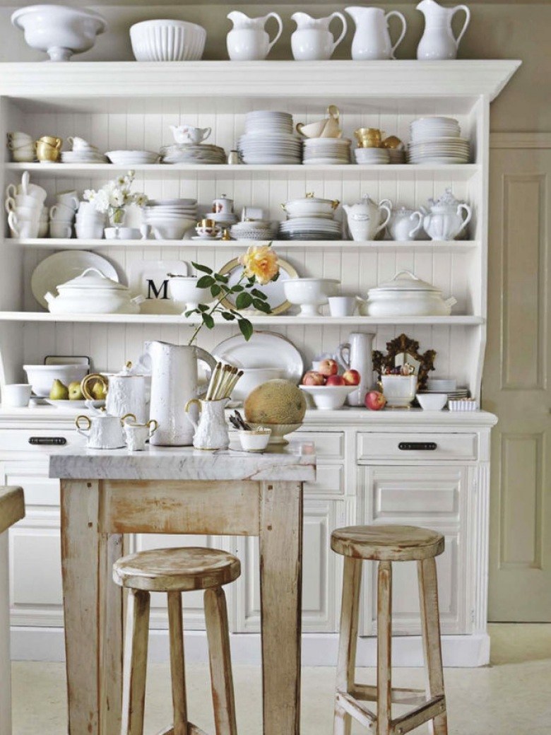 Кухонные полки в стиле Кантри