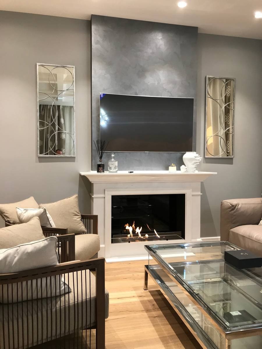 Биокамин в интерьере в современном стиле с телевизором (82 фото)