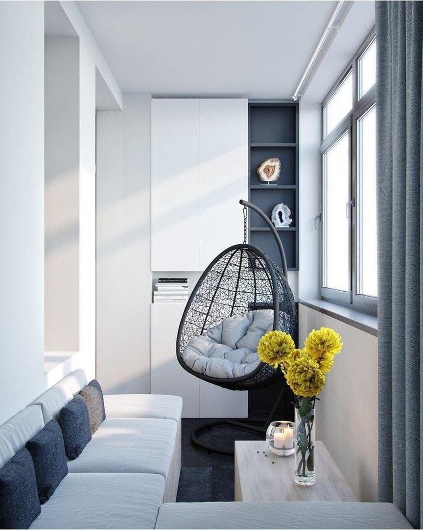 Лаунж кресло на балконе