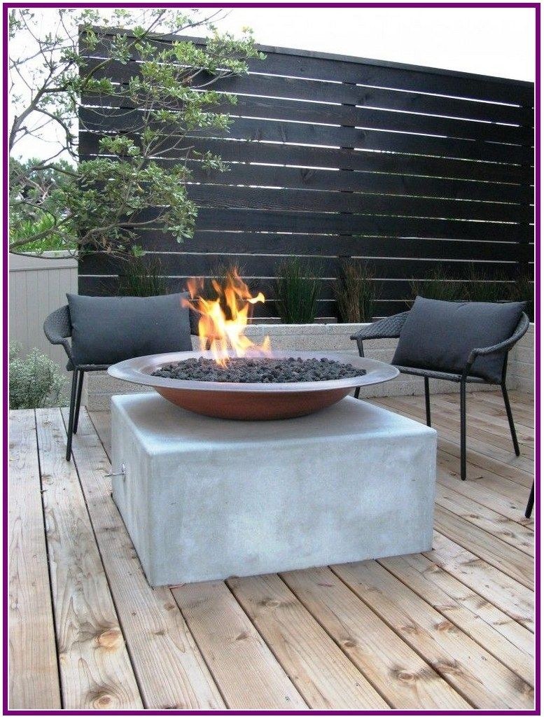 Лаунж зона с камином