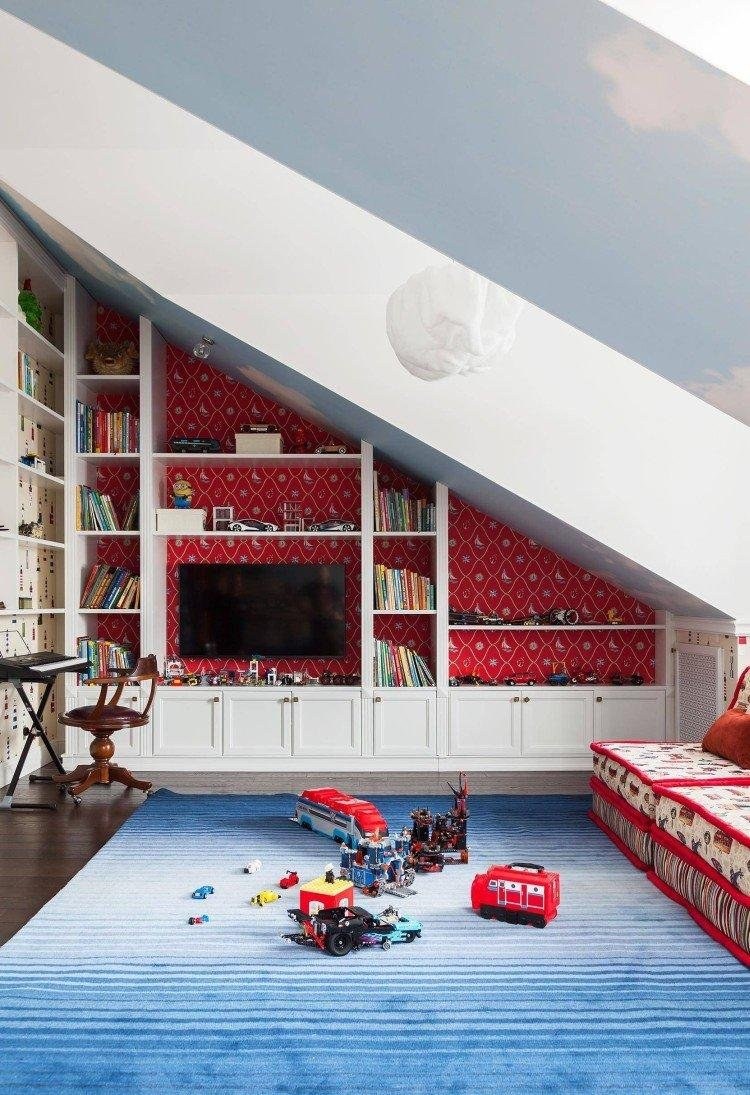 Мансардная комната