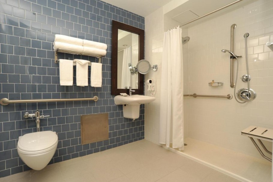 Санузел для подростка плитки