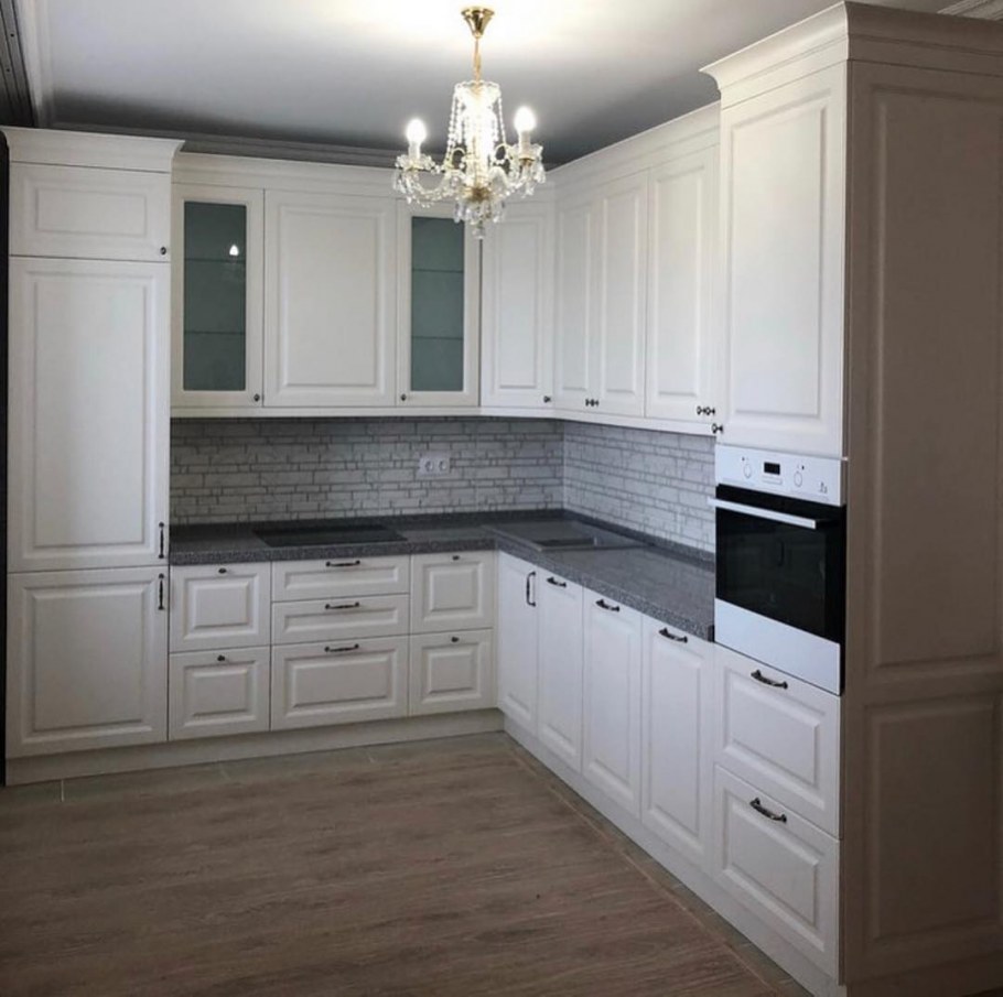 Кухни белые Нео класика