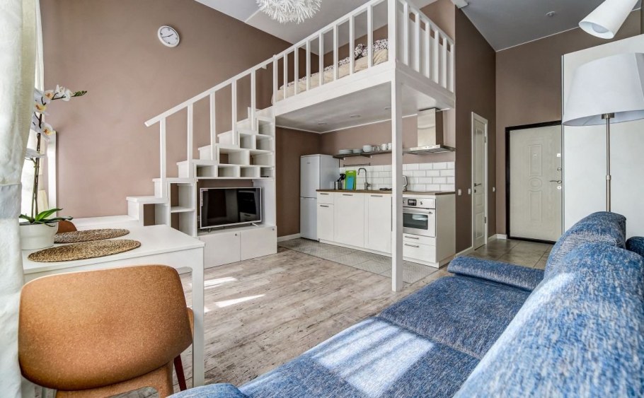 Антресольный второй ярус кровать