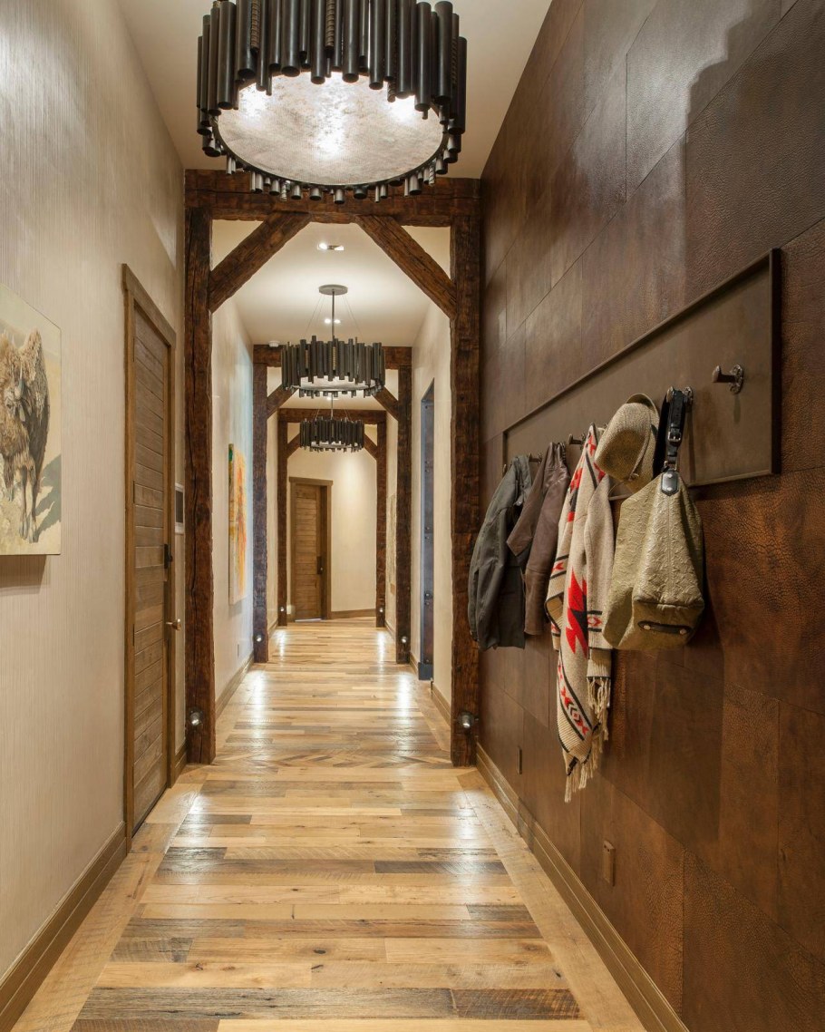 Прихожая в стиле Рустика