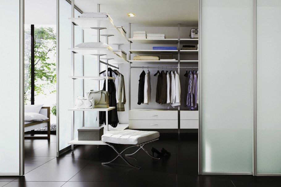 Шкаф гардеробная вдоль стены