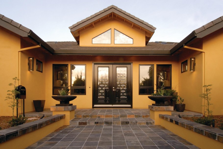 Оштукатуренный дом