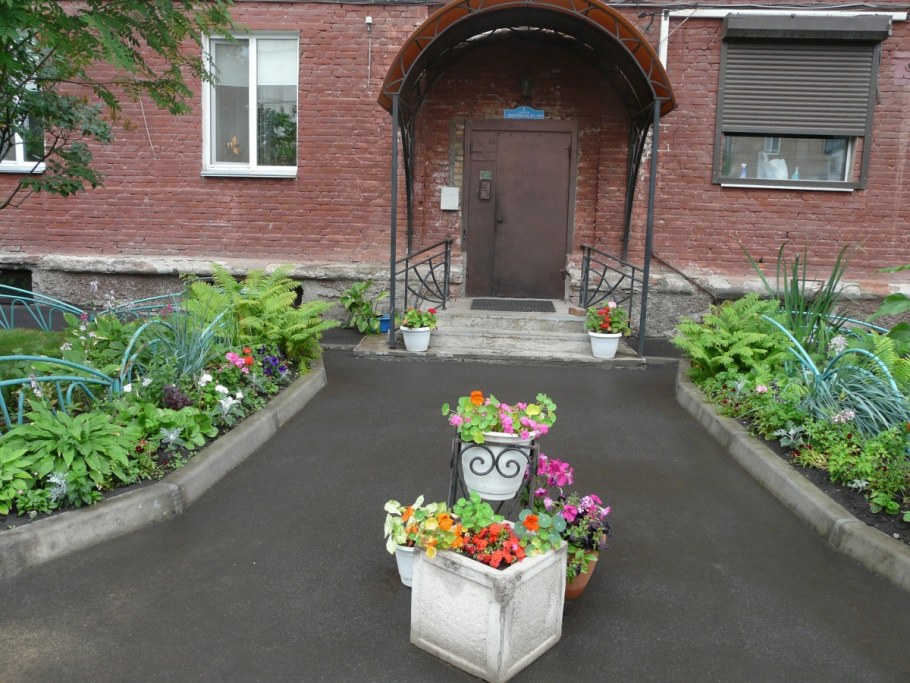 Северное Бутово лучший двор палисадник