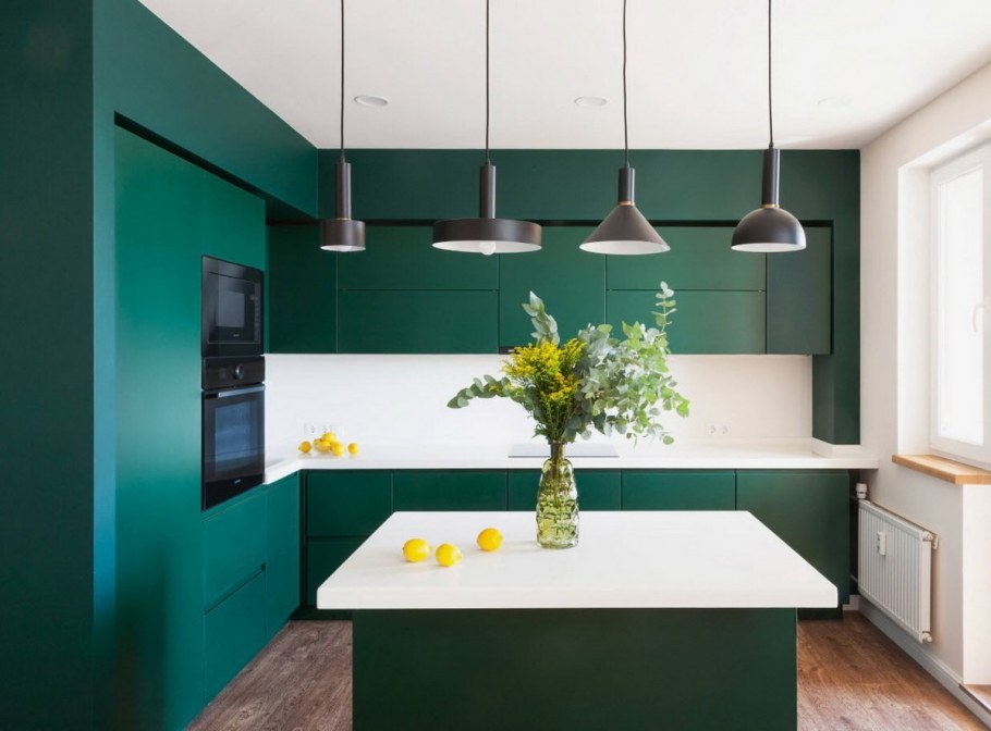 Изумрудные стулья в интерьере