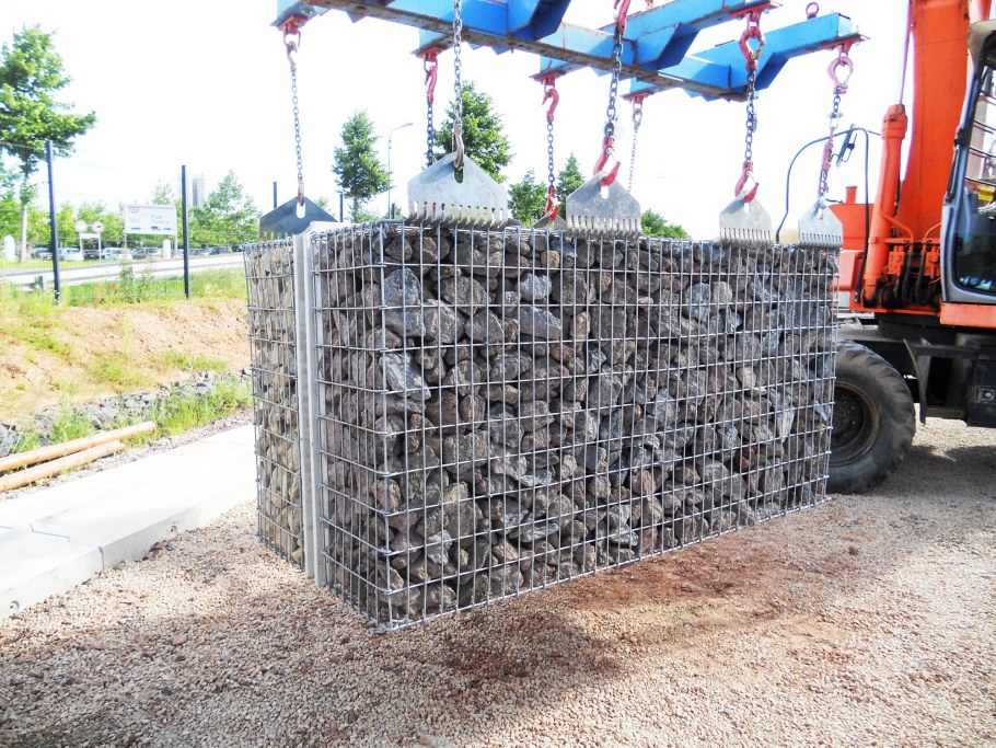 Материалы для укрепления набережной коробчатые габионы