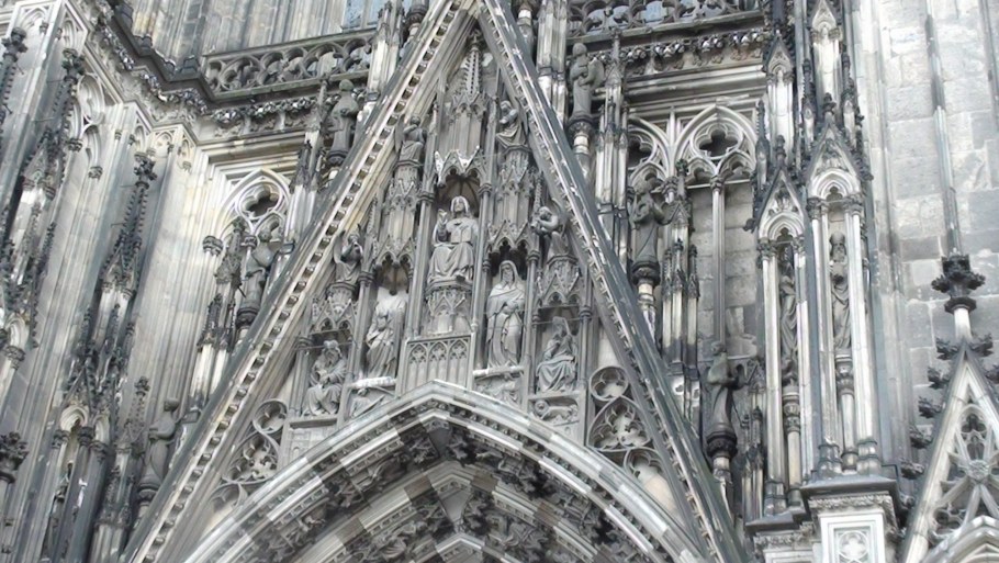 Вимперг Кельнского собора