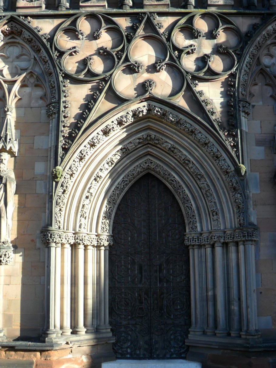 Горгульи йоркский собор Англия